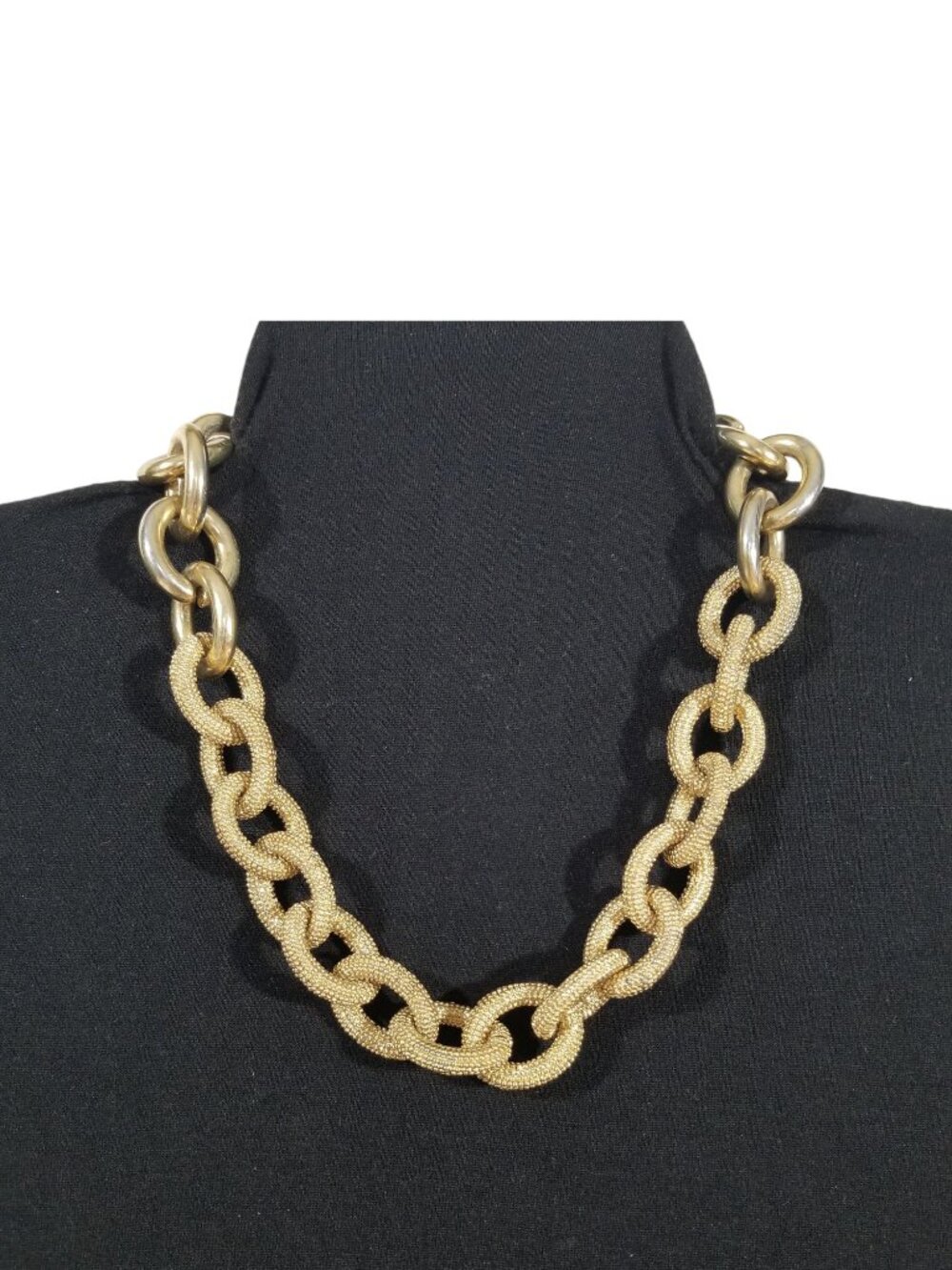 Banana Republic Gold Chain Choker with Unusual Finish
